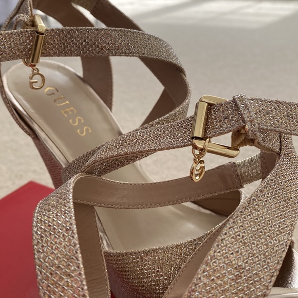 Guess gold sandal - Picture 4 of 4